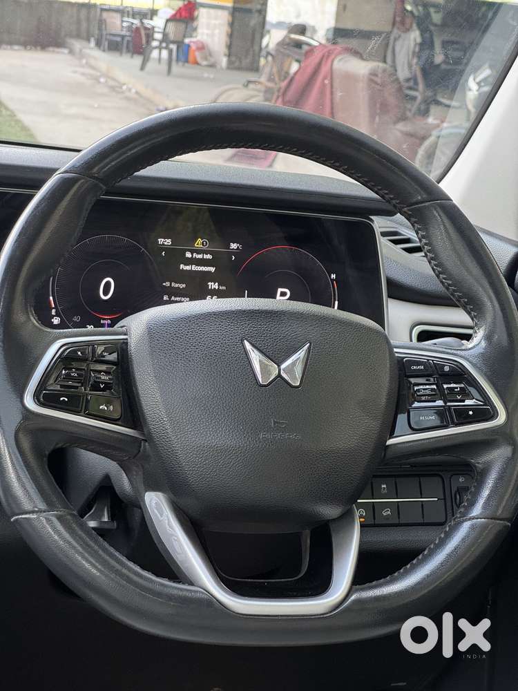 Mahindra Xuv700 Ax7 Awd, 2023, Diesel