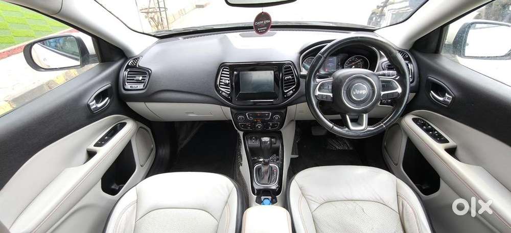 Jeep Compass Limited Auto Petrol
