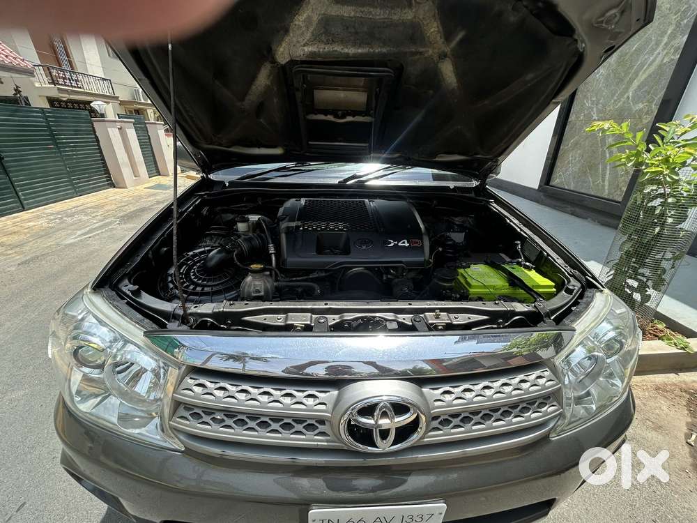 Toyota Fortuner 3.0 4x4 Manual, 2011, Diesel