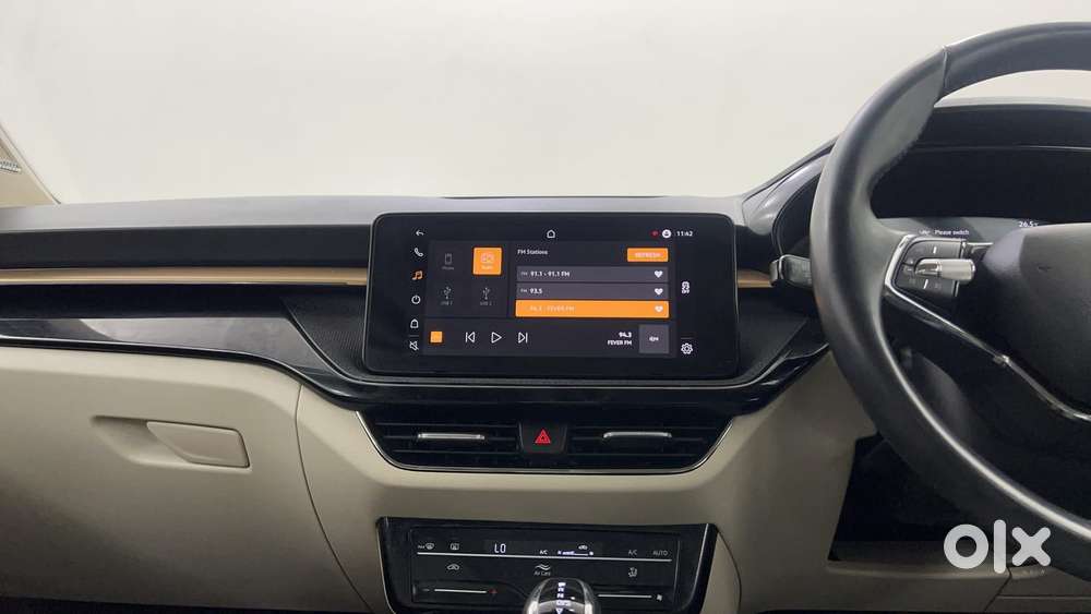 Skoda Slavia Style 1.0l Tsi At, 2024, Petrol