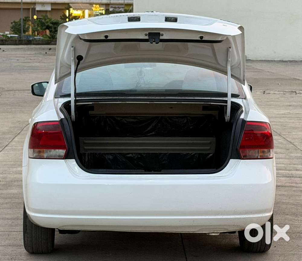 Volkswagen Vento Petrol Highline, 2011, Petrol