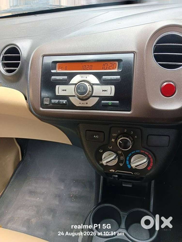 Honda Brio V Mt, 2012, Petrol