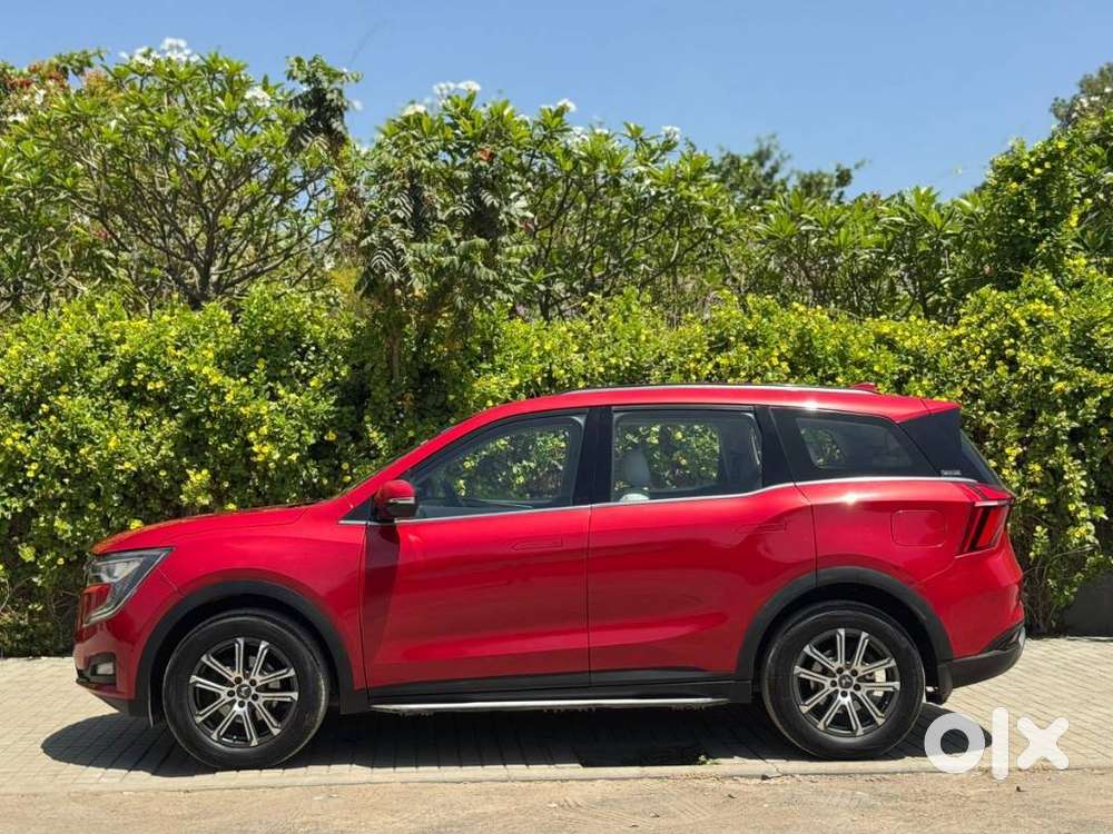 Mahindra Xuv700 2.0 Ax 7 Petrol At Str, 2022, Petrol