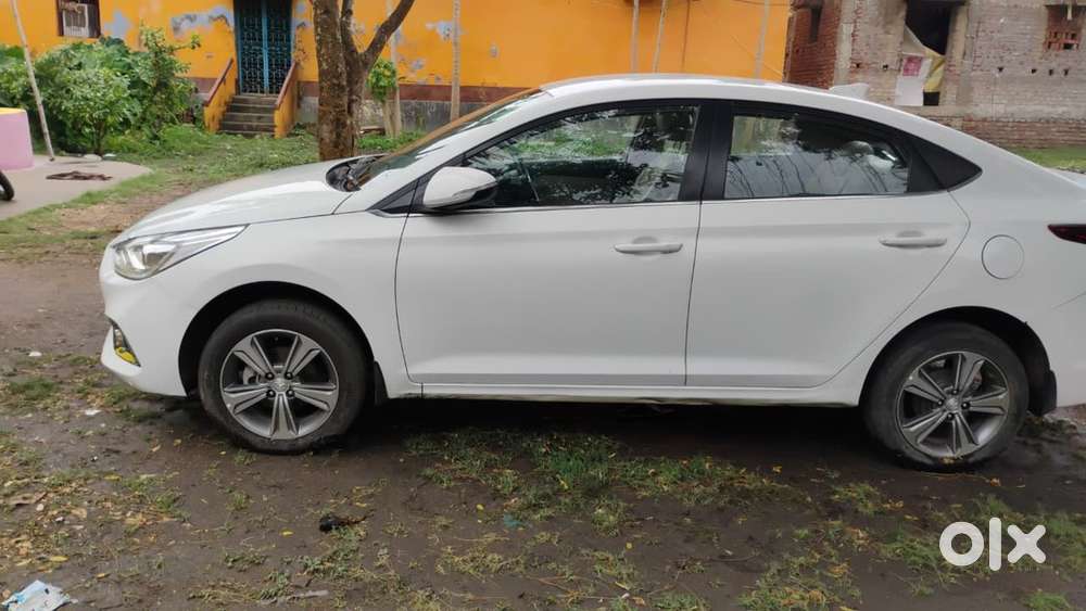 Hyundai Verna 2017 November Car Manual