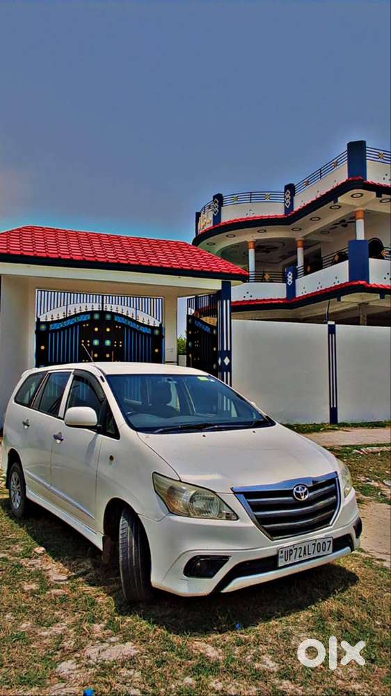Toyota Innova Crysta 2016 Diesel Well Maintained