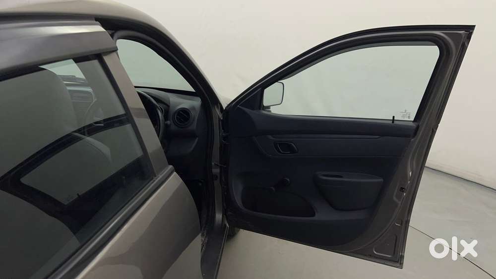Renault Kwid Rxe, 2015, Petrol