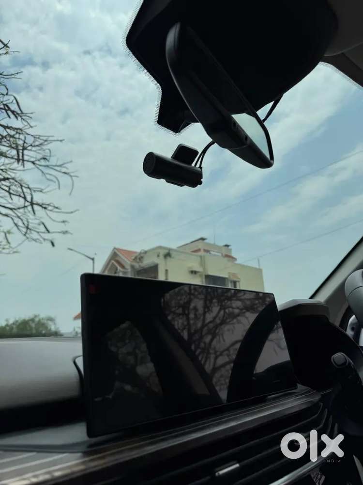 Tata Safari 2025 Diesel 32000 Km Driven