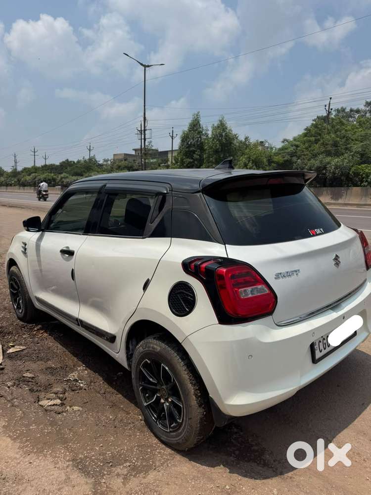 Maruti Suzuki Swift Vxi + Manual, 2022