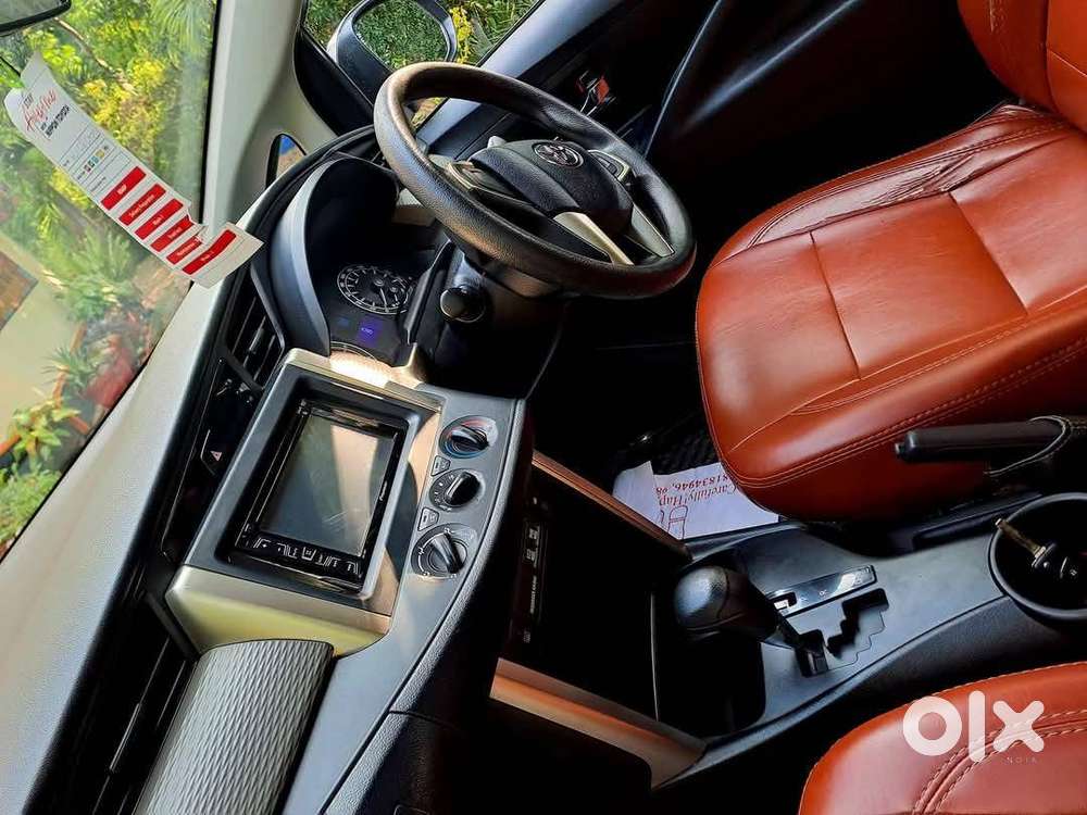 Toyota Innova Crysta 2.8 G Automatic Diesel-96k Km-excellent Condition