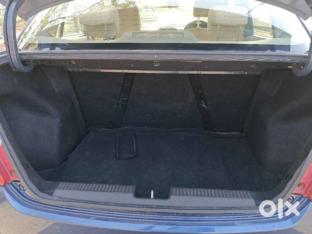 Maruti Suzuki Swift Dzire Zxi + Mt, 2017, Petrol