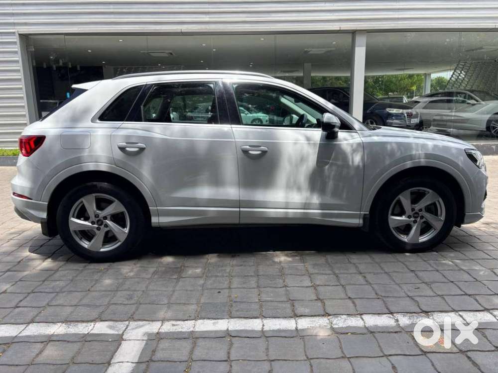 Audi Q3 40 Tfsi Premium Plus, 2023, Petrol