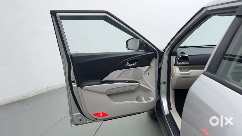Mahindra Xuv300 W8 Amt Optional Diesel, 2020, Petrol
