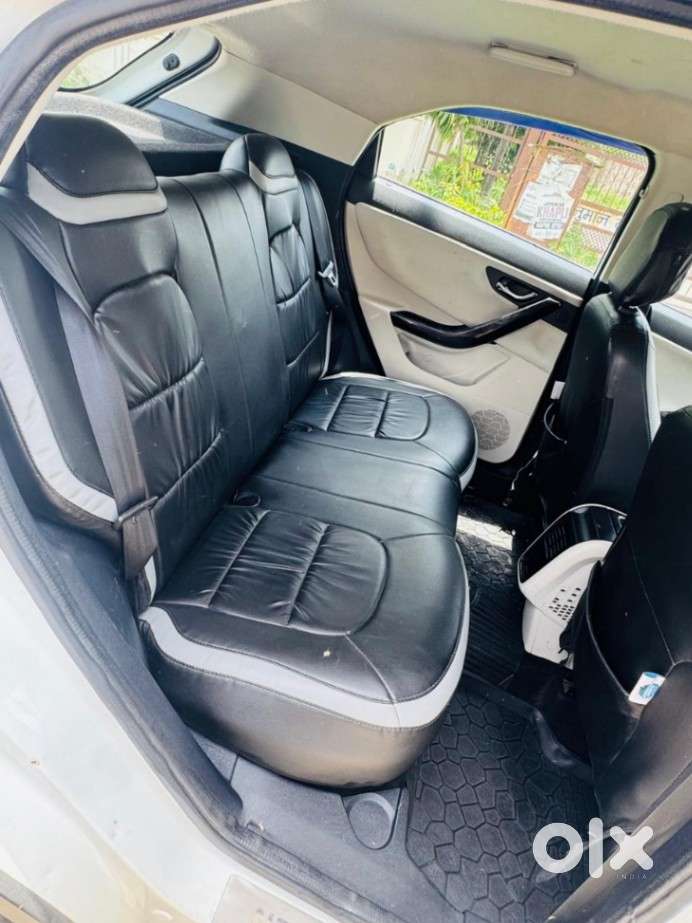 Tata Nexon, 2022, Petrol