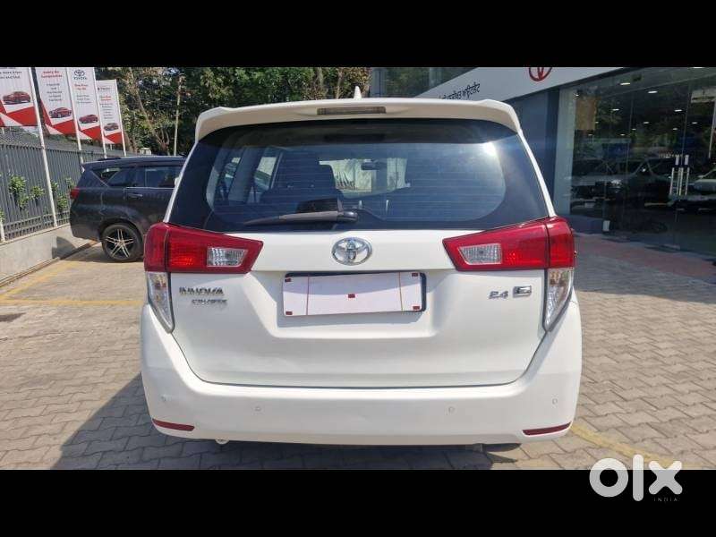 Toyota Innova Crysta 2.4 G Mt 7 Str, 2019
