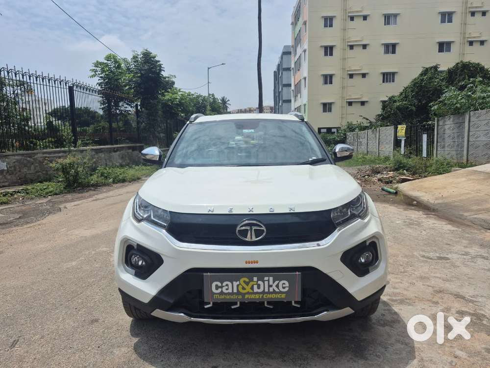 Tata Nexon 1.2 Revotron Xza Plus (l), 2023, Petrol