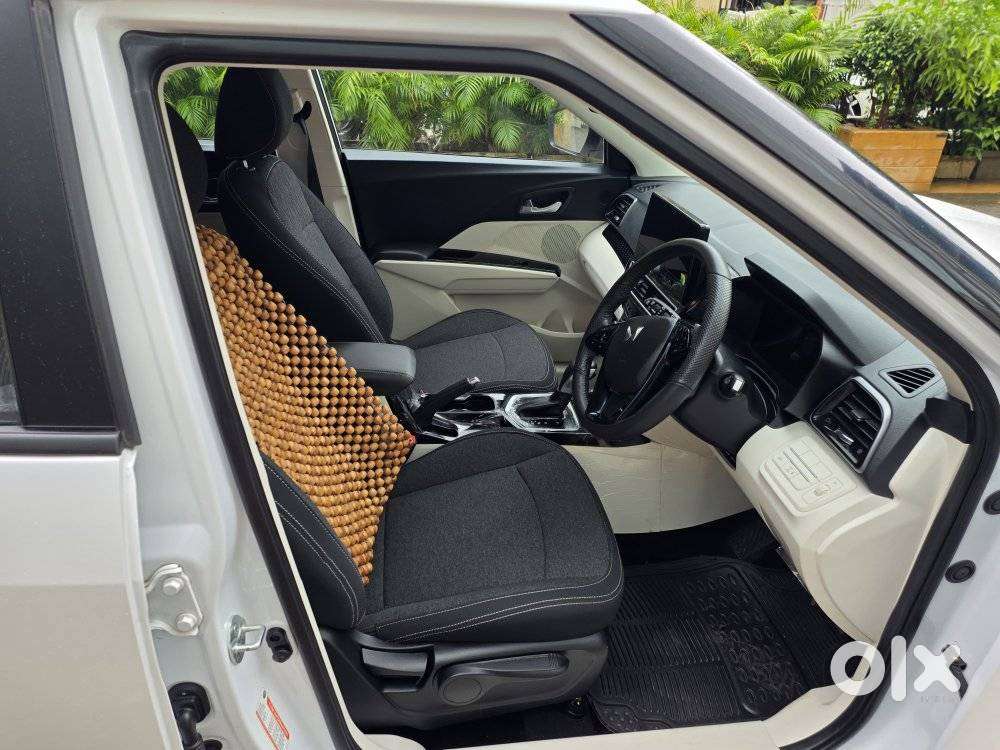 Mahindra Xuv 3xo Ax5 Pm At, 2024, Petrol