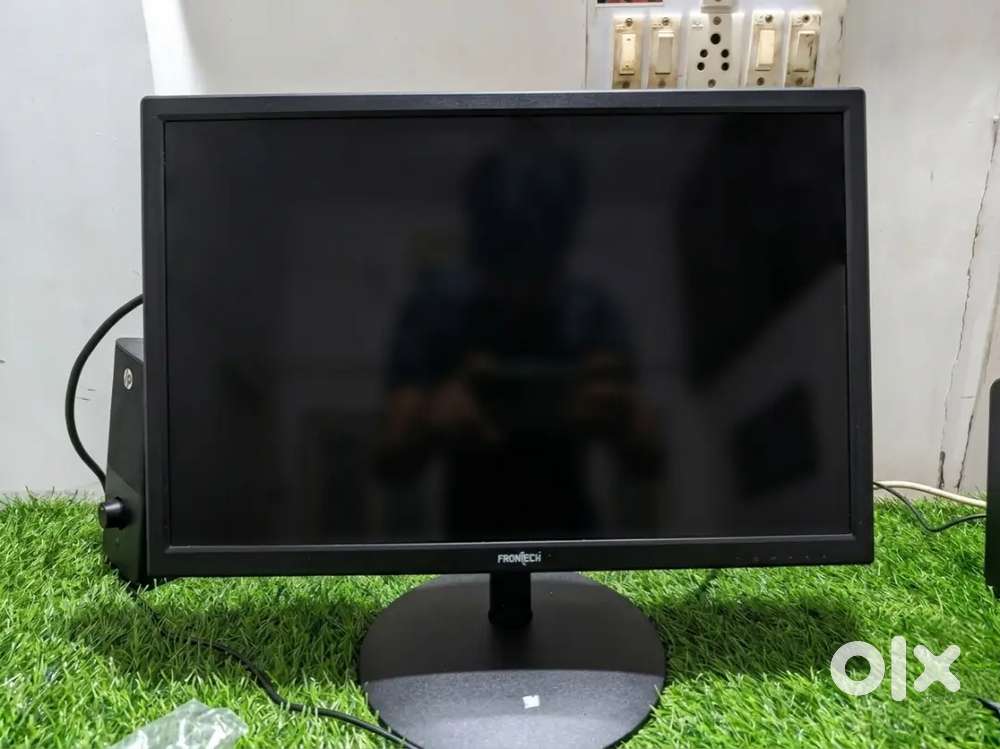 20 inch Monitor URGENT SELL!!