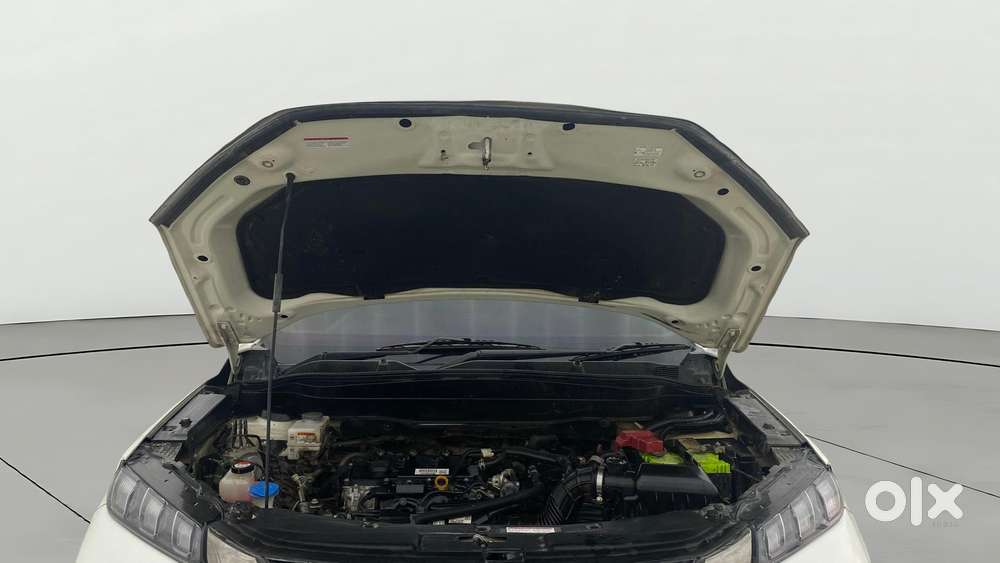 Maruti Suzuki Grand Vitara 1.5 Alpha Plus Intelligent Hybrid Ecvt, 2..