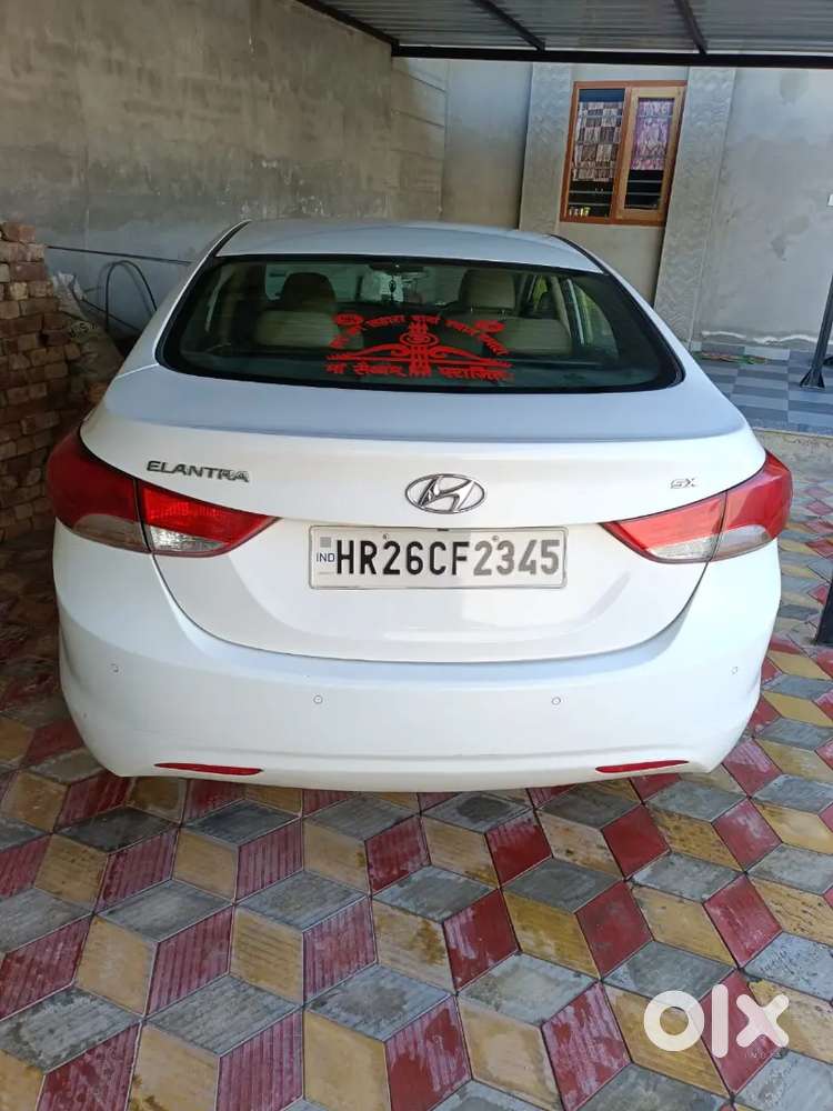 Hyundai Elantra 2014 Diesel 100000 Km Driven