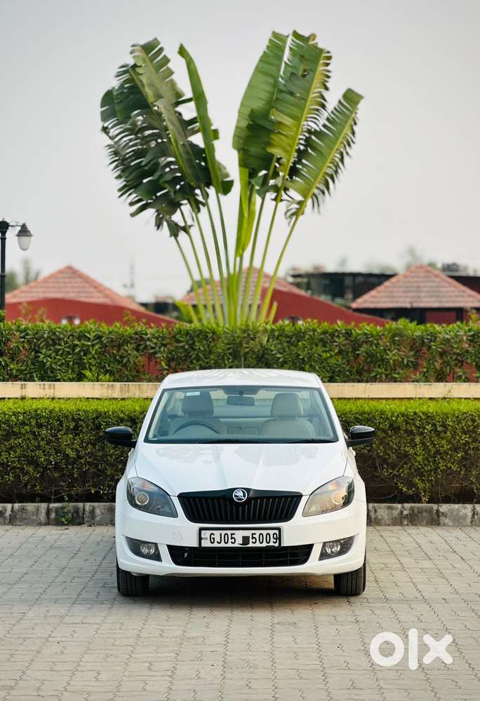 Skoda Rapid 1.5 Elegance Tdi Mt, 2015, Diesel
