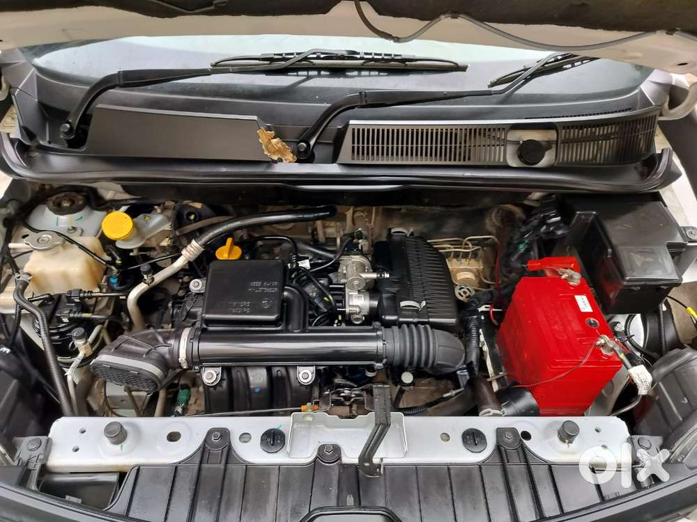 Renault Triber Rxl, 2022, Petrol
