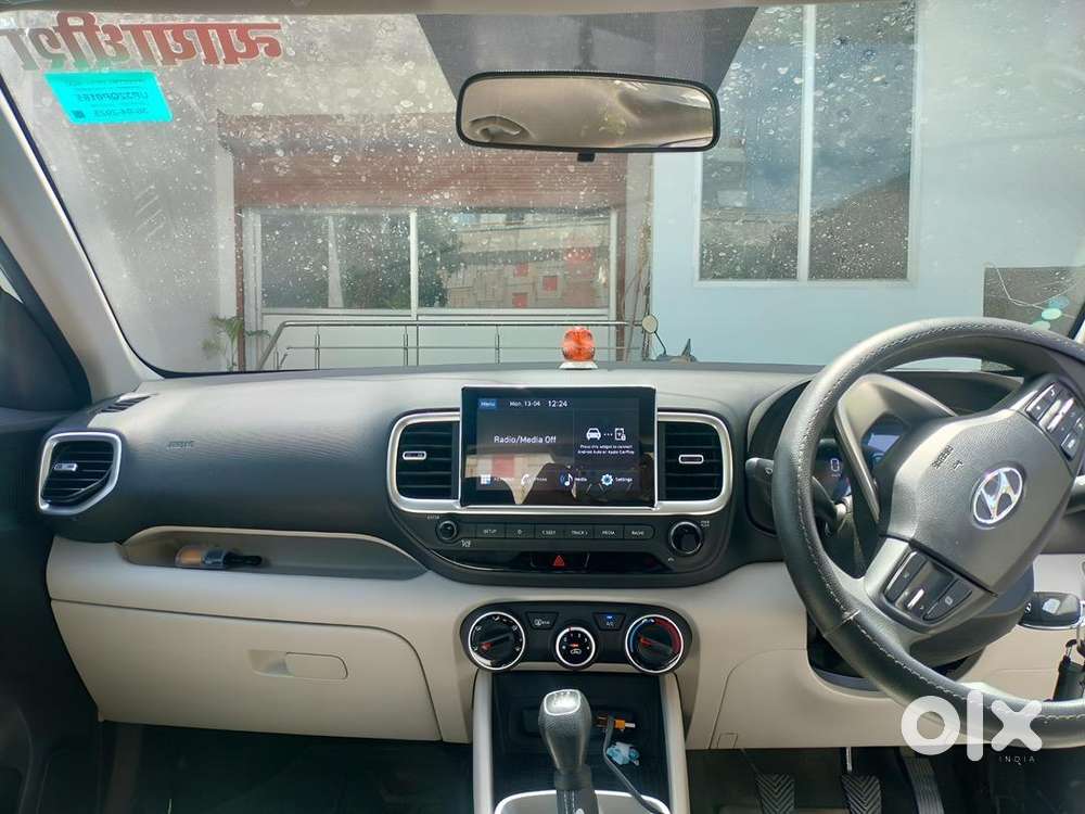 Hyundai Venue 1.2 Mt S Petrol In Brand New Condition 4000 Km Driven