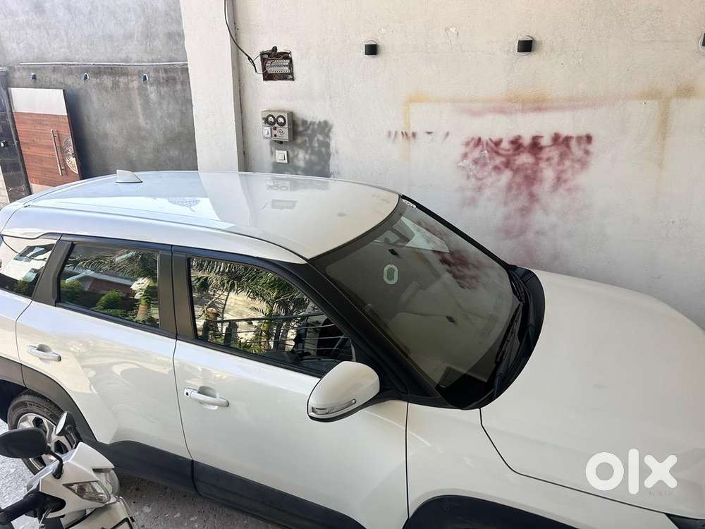 Maruti Suzuki Brezza 2023 Petrol 16000 Km Driven