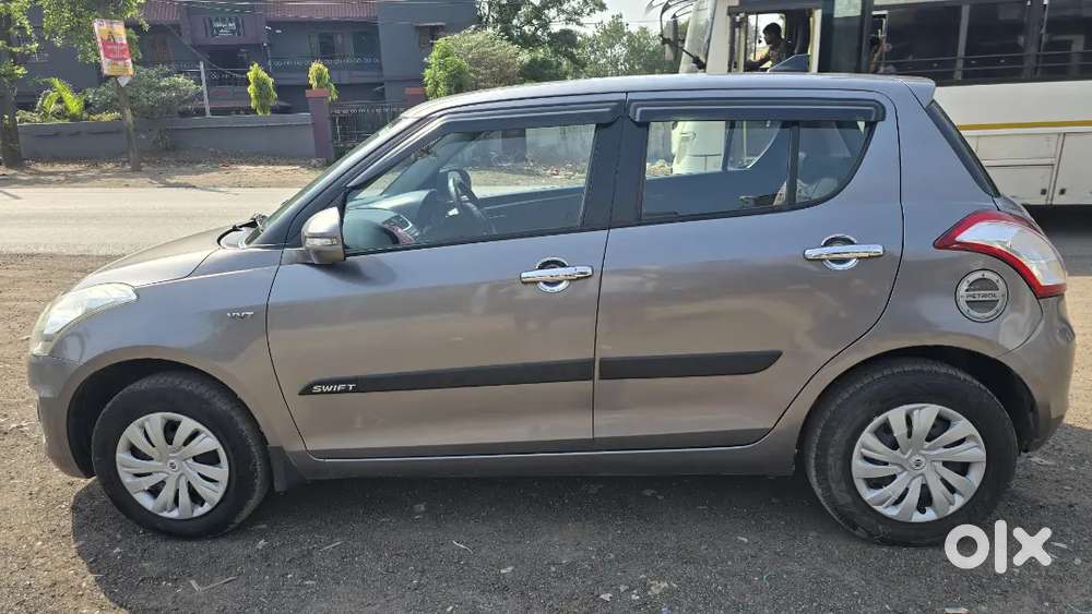 Well-maintained 2016 Maruti Suzuki Swift Vxi  Ready To Drive