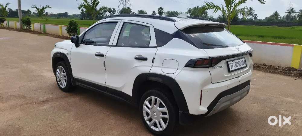 Maruti Suzuki Fronx Sigma Cng