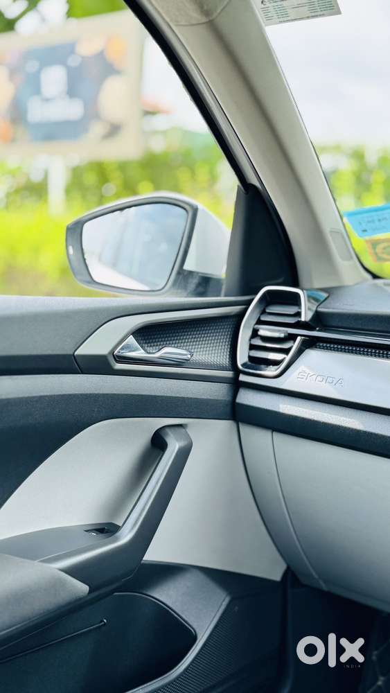 Skoda Kushaq 1.0 Tsi Ambition At, 2022, Petrol