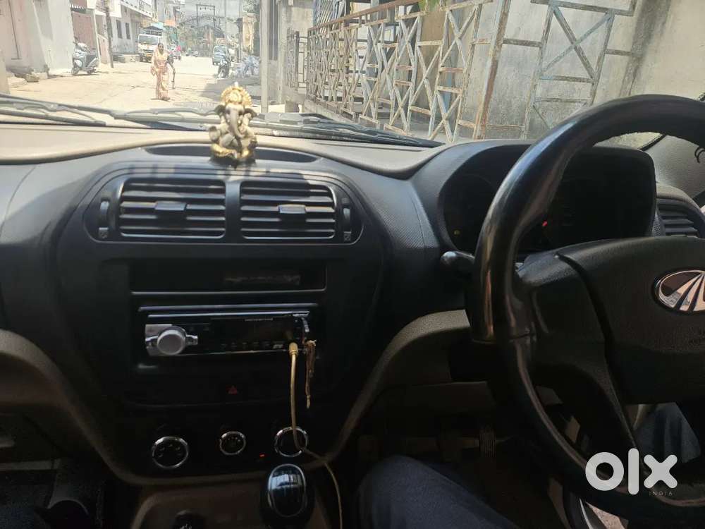 Mahindra Tuv300 Plus P6 2019 Diesel 9 Seater Well Maintained