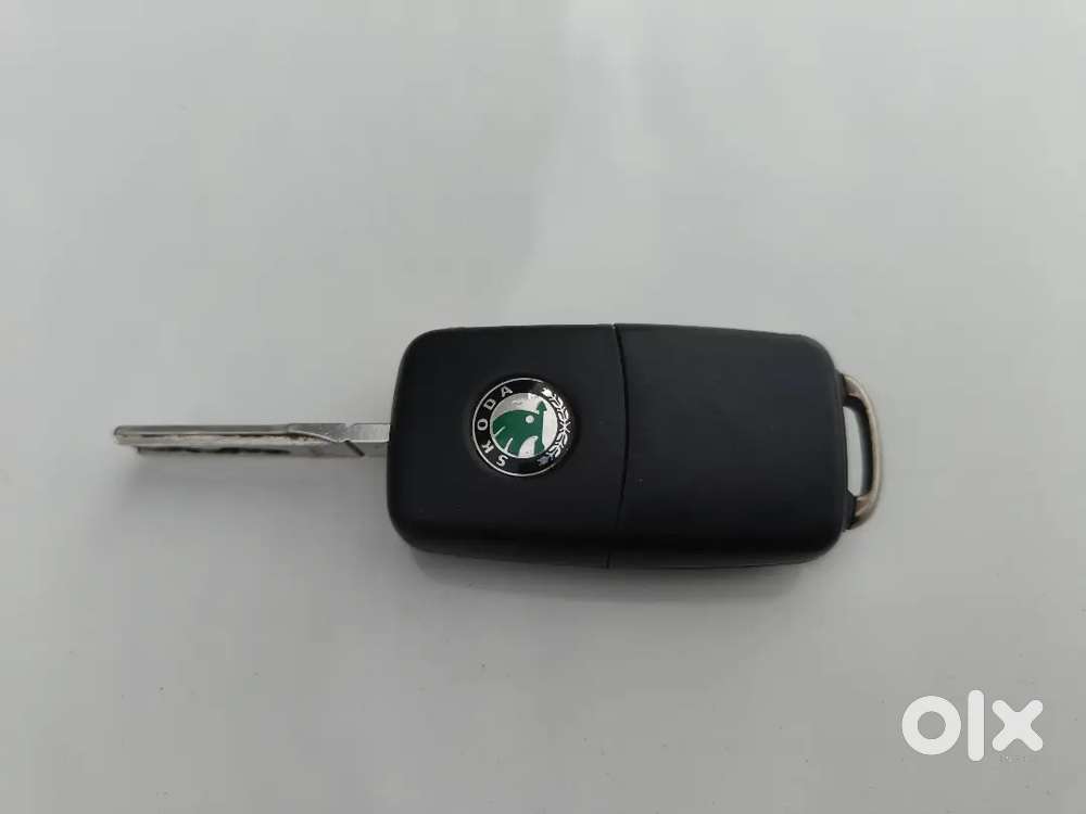 Skoda Rapid 1.6 Active 2012