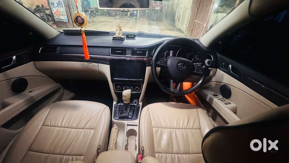 Skoda Superb 2014 Diesel 91200 Km Driven