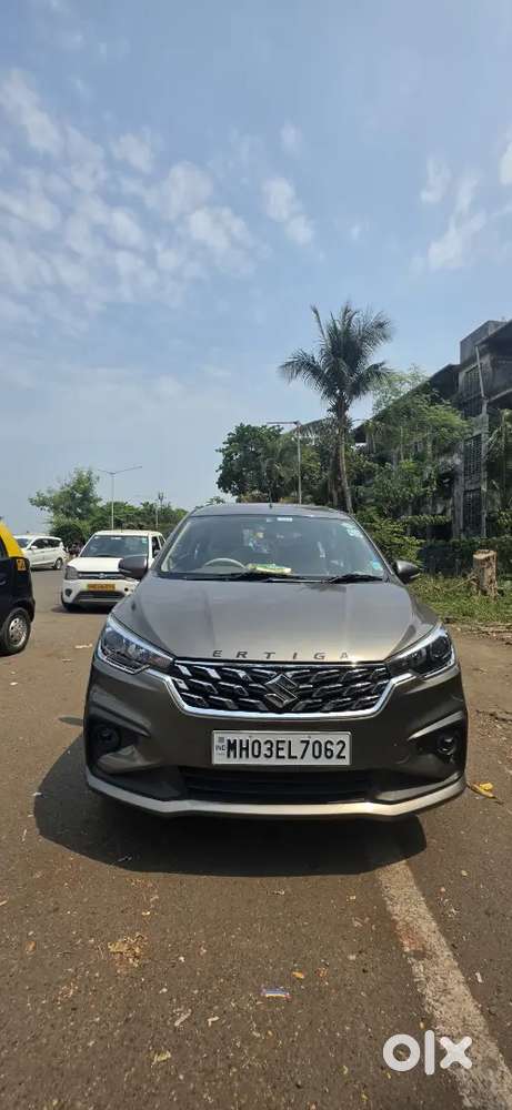 Maruti Ertiga Zxi(0) Top Model 2024 - Petrol+cng - 1st Owner