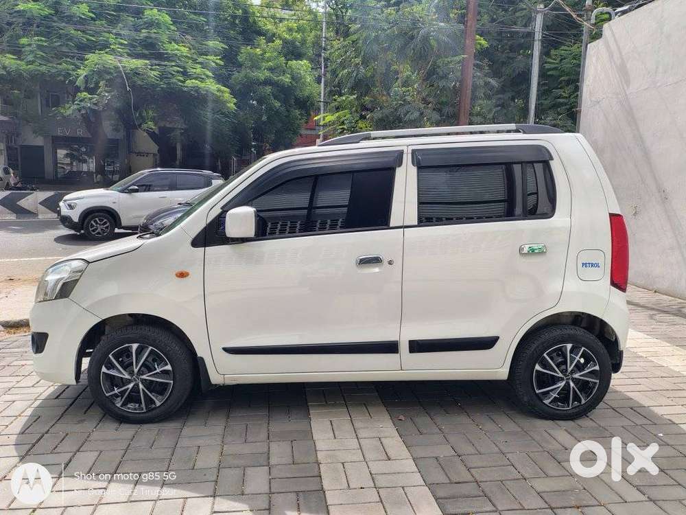 Maruti Suzuki Wagon R Vxi Amt Opt, 2017, Petrol