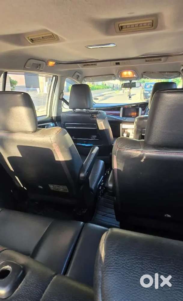 Toyota Innova Crysta 2018 Diesel 99500 Km Driven