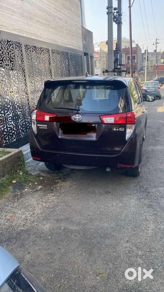 Toyota Innova Crysta 2016