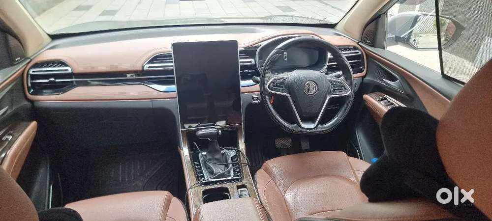 Mg Hector Plus 2023 Savvy Pro