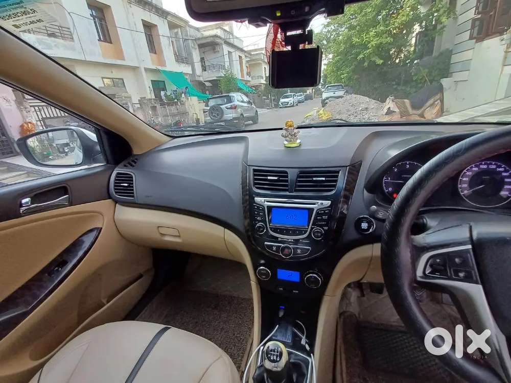Hyundai Verna Fluidic 2011 Diesel Manual