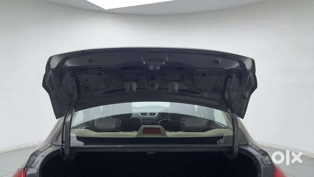 Maruti Suzuki Swift Dzire 1.3 Vxi, 2015, Petrol
