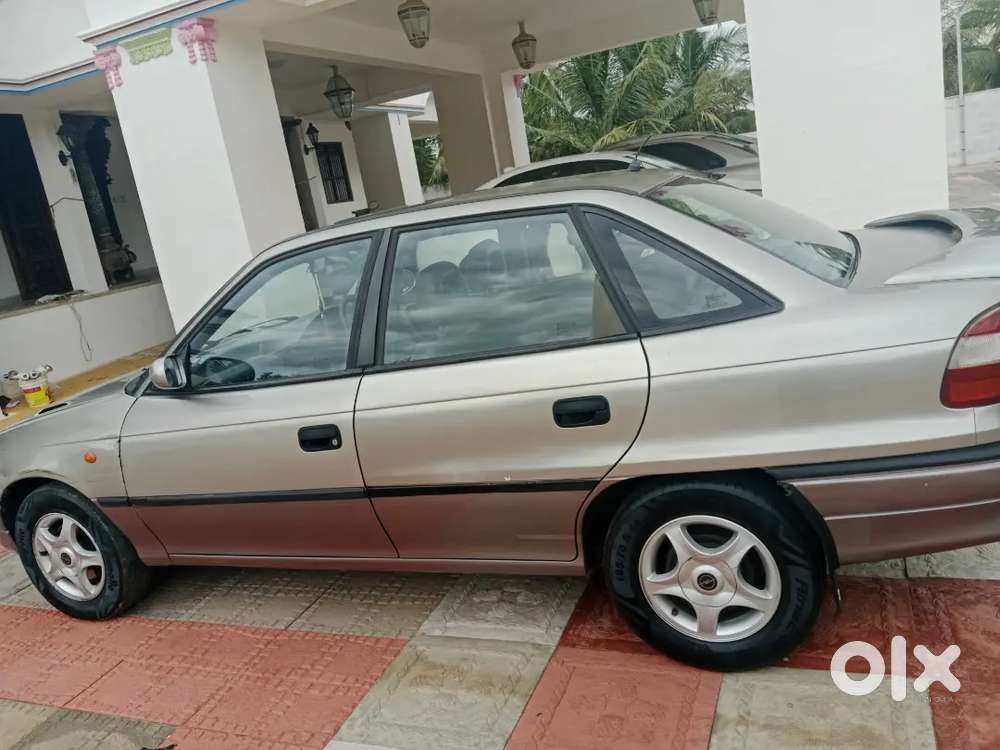 Opel Astra Club 2002 Petrol