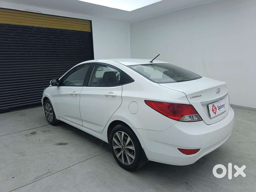 Hyundai Verna Fluidic 1.6 Vtvt Sx, 2013, Petrol