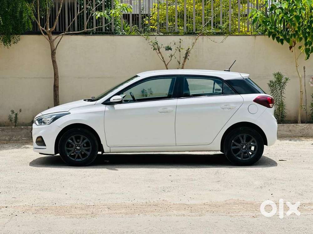 Hyundai I20 Petrol Cvt Asta, 2018, Petrol
