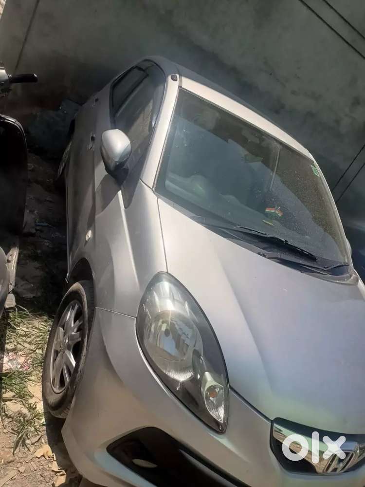 Honda Brio 2012 Petrol Well Maintained