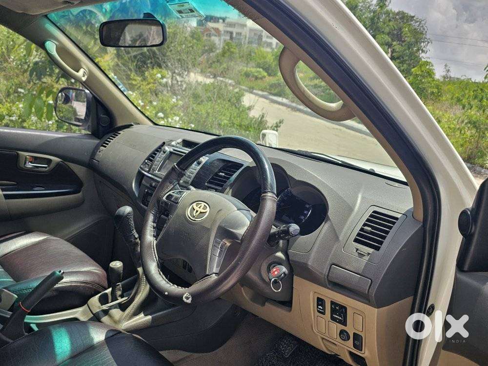 Toyota Fortuner 3.0 4x4 Manual, 2013, Diesel