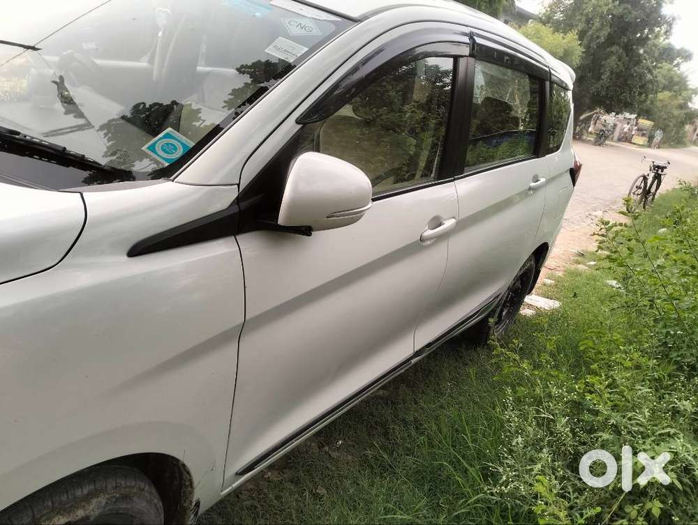 Maruti Ertiga Vxi 2024