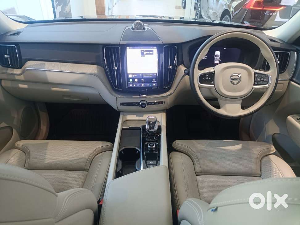 Volvo Xc60 2.0 B5 Ultimate, 2025, Petrol