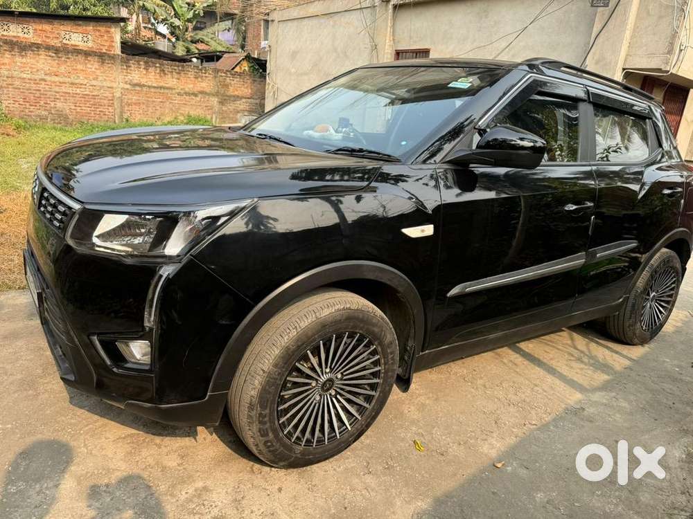 Mahindra Petrol Car 2024