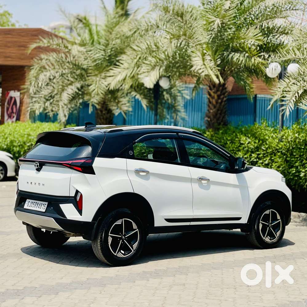 Tata Nexon Fearless Plus S 1.2 Revotron Petrol 6mt Dt, 2023, Petrol
