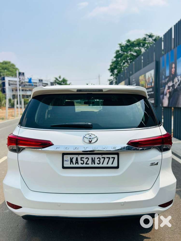 Toyota Fortuner 4x4 Manual Limited Edition, 2019, Diesel